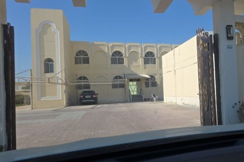 Commercial property de 7 dormitorios en Al Bahia, UAE No. 79896 8