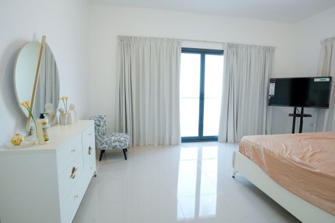Commercial property de 4 dormitorios en Sharm, UAE No. 79878 6