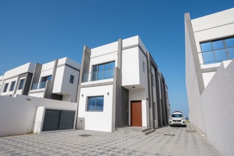 Commercial property de 4 dormitorios en Sharm, UAE No. 79878 13