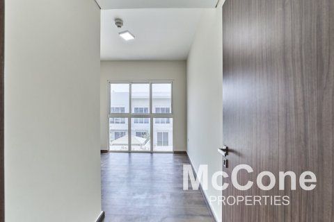 Townhouse de 3 dormitorios en Arabella Townhouses, UAE No. 74754 6