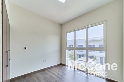 Townhouse de 3 dormitorios en Arabella Townhouses, UAE No. 74754 7