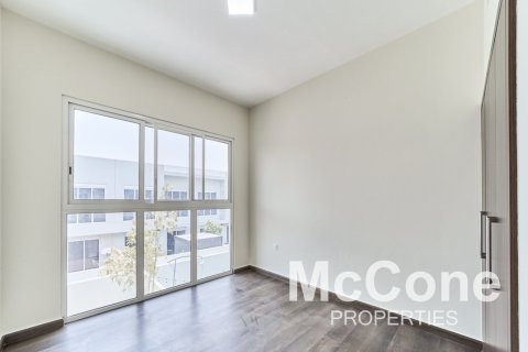 Townhouse de 3 dormitorios en Arabella Townhouses, UAE No. 74754 9