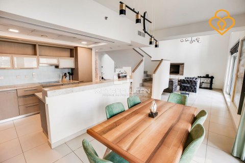 Apartment de 2 dormitorios en The Lofts, UAE No. 78309 5
