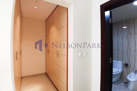 3 bedrooms Apartment in Doha, Qatar No. 57717 22