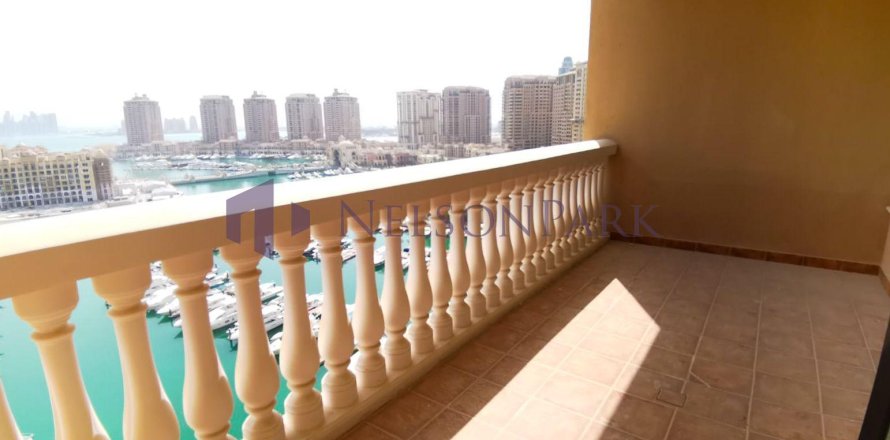 3 bedrooms Apartment in Doha, Qatar No. 57717