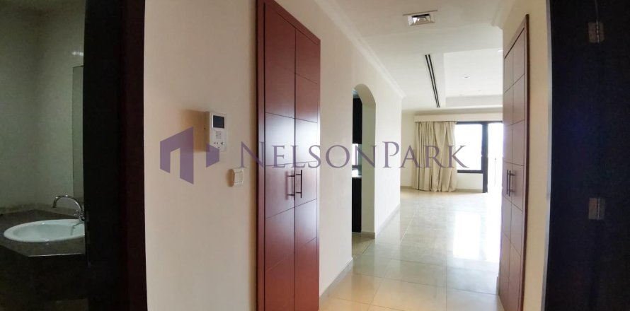 3 bedrooms Apartment in Doha, Qatar No. 57737