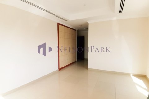 3 bedrooms Apartment in Doha, Qatar No. 57737 3