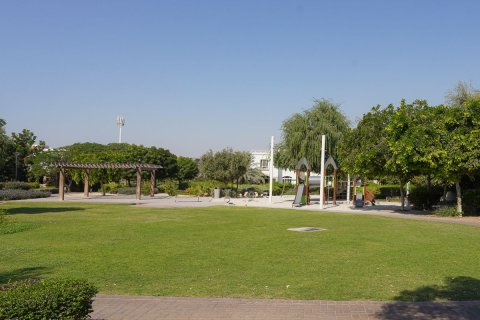 Commercial property de 3 dormitorios en Al Ghadeer, UAE No. 79617 16