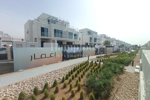 Townhouse de 3 dormitorios en The Valley, UAE No. 73360 18