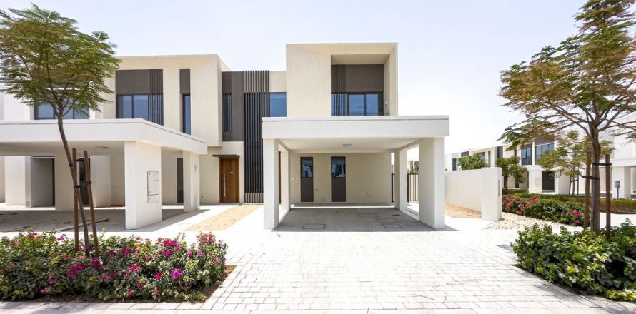 Villa de 4 dormitorios en Dubai, UAE No. 103411