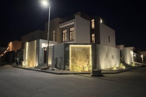Villa de 6 dormitorios en Khobar, Saudi Arabia No. 60688 1