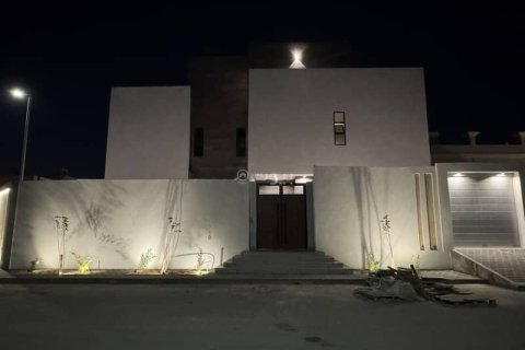 Villa de 6 dormitorios en Khobar, Saudi Arabia No. 60688 3