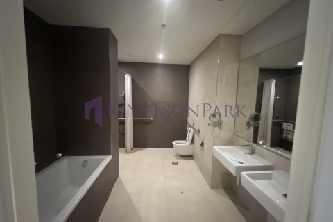 3 bedrooms Apartment in Doha, Qatar No. 57758 8