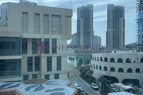 3 bedrooms Apartment in Doha, Qatar No. 58166 9