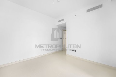 Квартира с 2 спальнями в EMAAR Beachfront, ОАЭ №78305 9