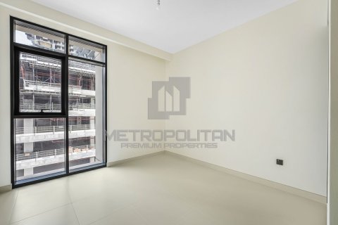 Квартира с 2 спальнями в EMAAR Beachfront, ОАЭ №78305 15