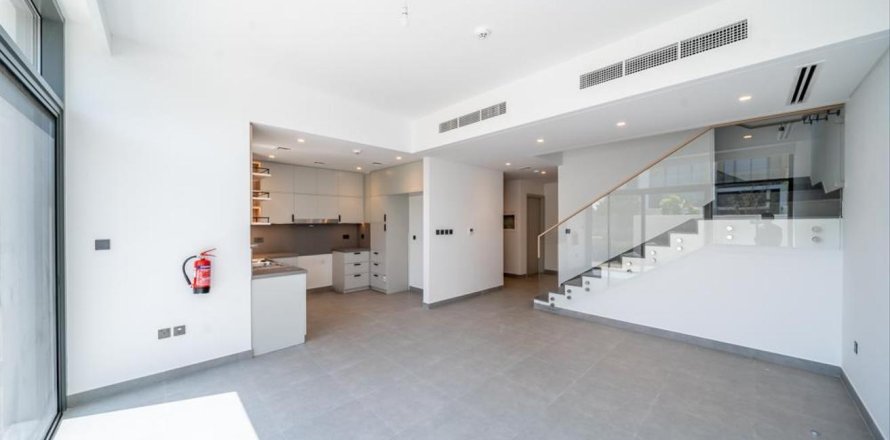 4 bedrooms Townhouse in Ruba, UAE No. 101664