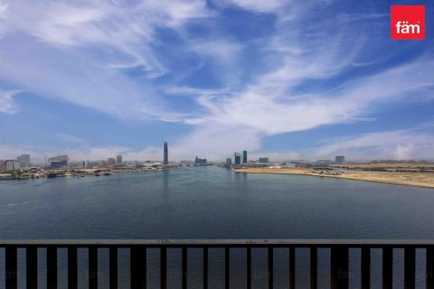 Appartement de 2 chambres à Dubai, UAE No. 102712 1