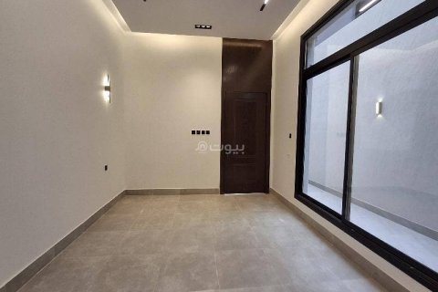Квартира с 3 спальнями в Эр-Рияд, Саудовская Аравия №99549 3