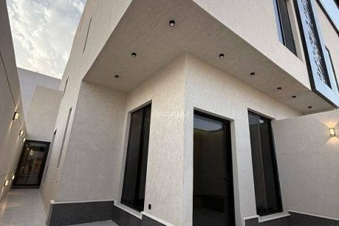 Apartment de 4 dormitorios en Riyadh, Saudi Arabia No. 99548 3
