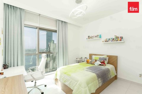3 bedrooms Apartment in Dubai, UAE No. 87353 8