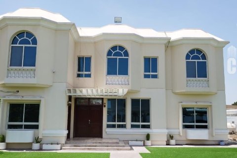 5 bedrooms Villa in Al Barsha 2, UAE No. 48170 7