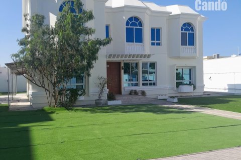 5 bedrooms Villa in Al Barsha 2, UAE No. 48170 1