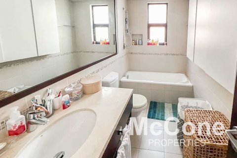 Villa de 4 dormitorios en Mira, UAE No. 74432 15