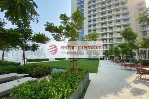 2 bedrooms Apartment in Dubai, UAE No. 104254 13