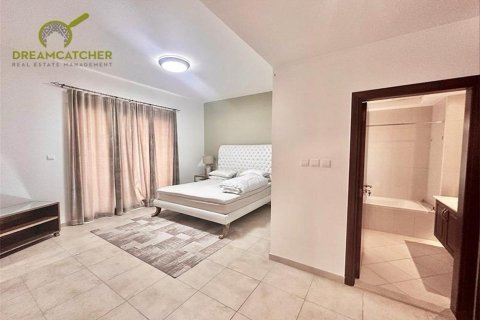 Villa de 5 dormitorios en Al Hamra Village, UAE No. 75284 16
