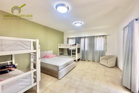 Villa de 5 dormitorios en Al Hamra Village, UAE No. 75284 19