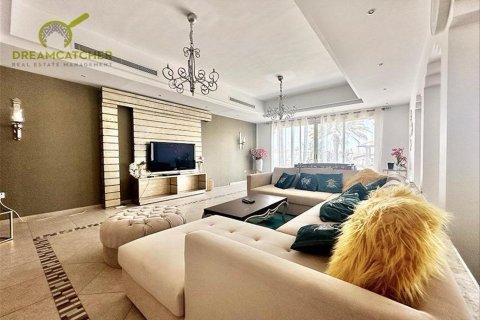 Villa de 5 dormitorios en Al Hamra Village, UAE No. 75284 7