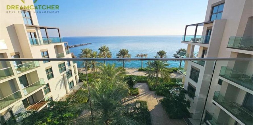 Apartment de 3 dormitorios en Sharm, UAE No. 75283