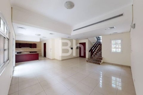 Townhouse de 3 dormitorios en Dubai Sports City, UAE No. 91607 11