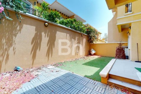 Townhouse de 3 dormitorios en Dubai Sports City, UAE No. 91607 1