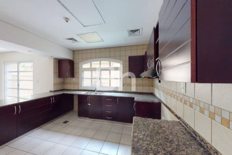 Townhouse de 3 dormitorios en Dubai Sports City, UAE No. 91607 8
