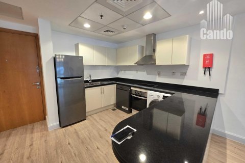 Apartment de 1 dormitorio en The Waves, UAE No. 64797 4