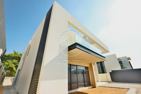 4 bedrooms Villa on the Yas Island, UAE No. 91464 13