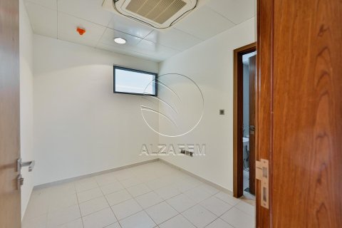 4 bedrooms Villa on the Yas Island, UAE No. 91464 22