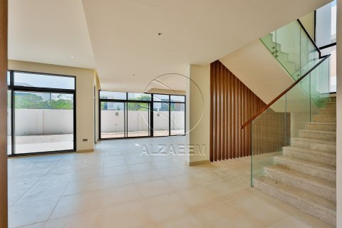 4 bedrooms Villa on the Yas Island, UAE No. 91464 16