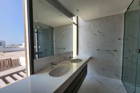 Villa de 4 chambres à Abu Dhabi, UAE No. 91450 19