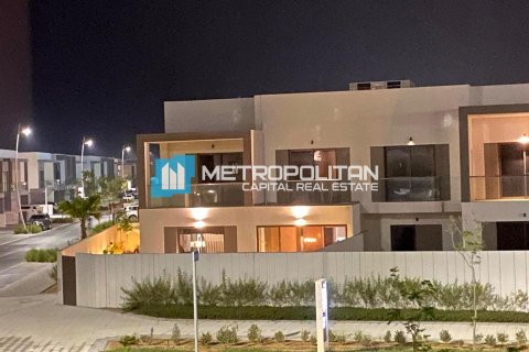 Townhouse de 3 dormitorios en  Yas Island, UAE No. 90943 5
