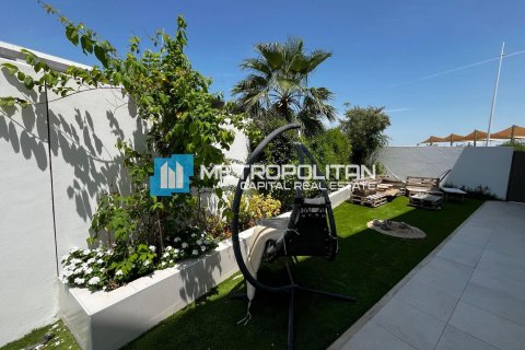 Townhouse de 3 dormitorios en  Yas Island, UAE No. 90943 14