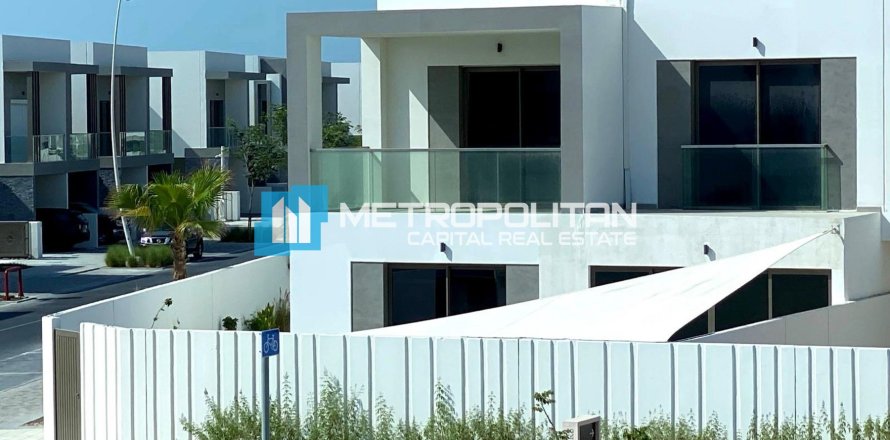 Townhouse de 3 dormitorios en Yas Island, UAE No. 90943