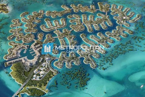5 bedrooms Villa in Abu Dhabi, UAE No. 90961 3