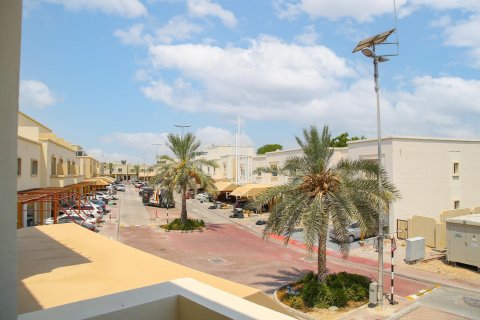 Townhouse de 3 dormitorios en Al Reef, UAE No. 39166 1
