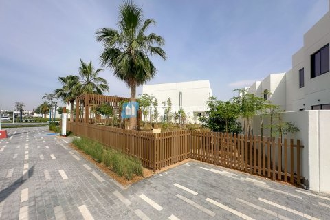2 bedrooms Townhouse on the Yas Island, UAE No. 79150 21