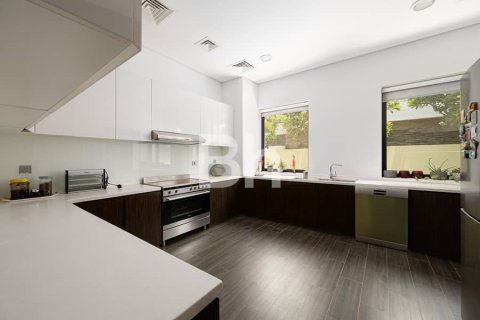Вилла с 6 спальнями в DAMAC Hills (Akoya by DAMAC), ОАЭ №65195 11
