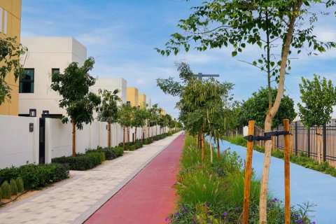 3 bedrooms Townhouse in Sharjah, UAE No. 79876 5