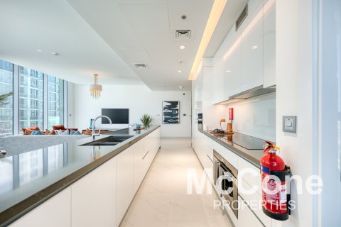 Apartment de 3 dormitorios en District One, UAE No. 74953 9